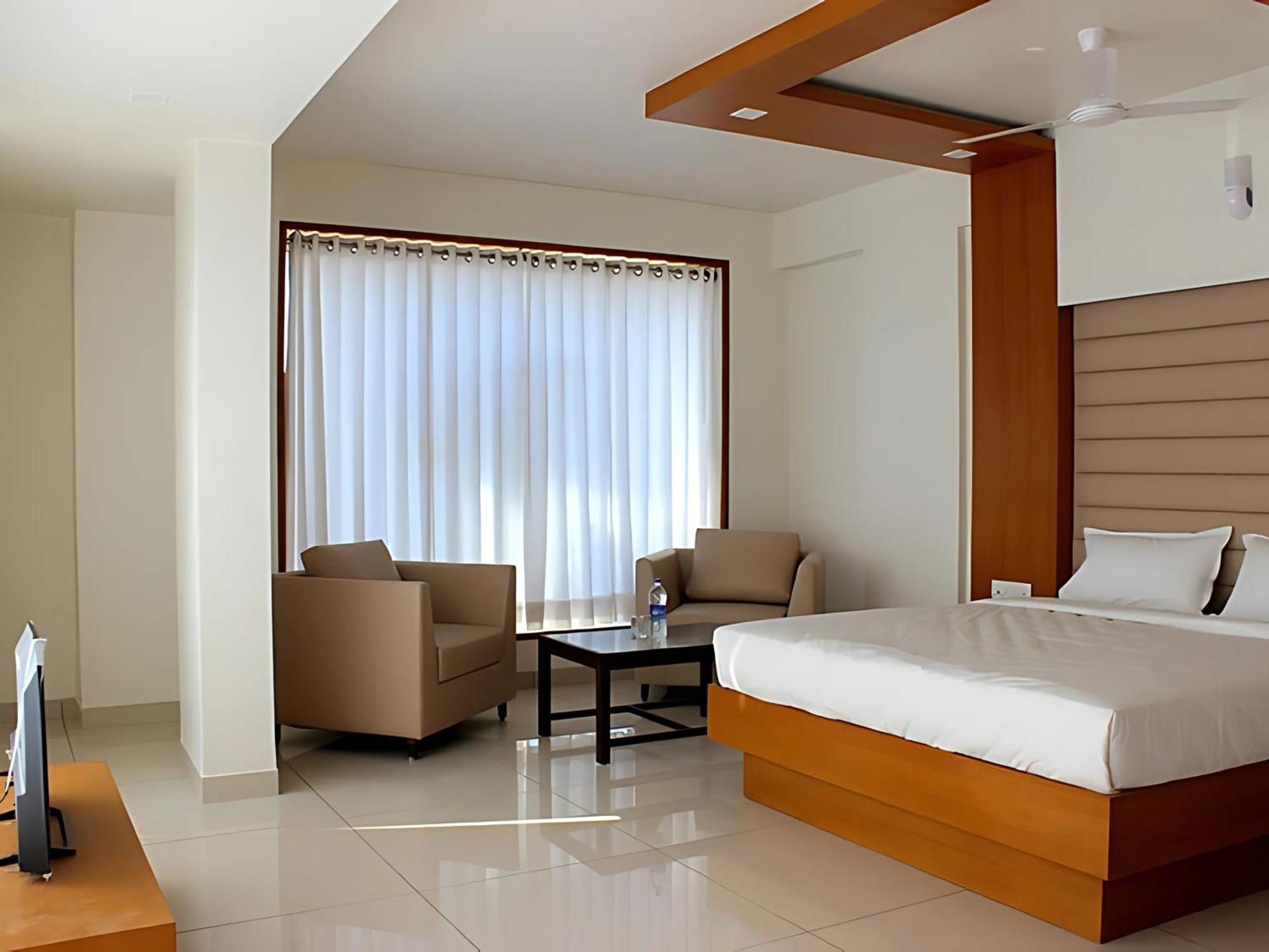 Srijan Inn Ābu Road 外观 照片
