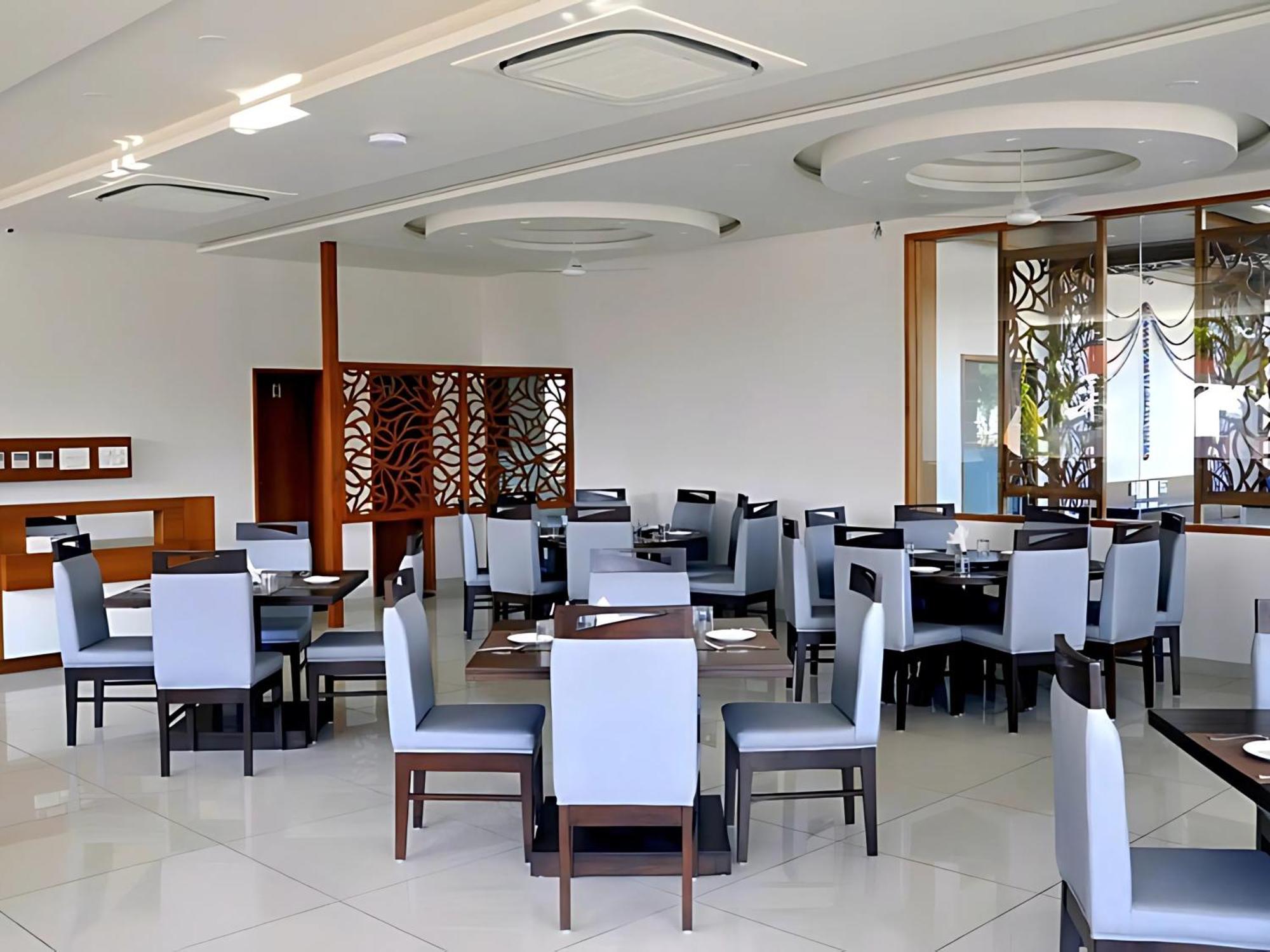 Srijan Inn Ābu Road 外观 照片