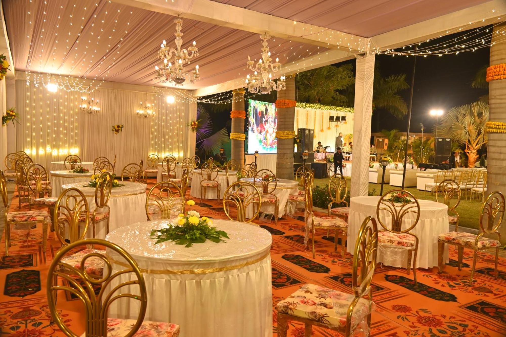 Srijan Inn Ābu Road 外观 照片